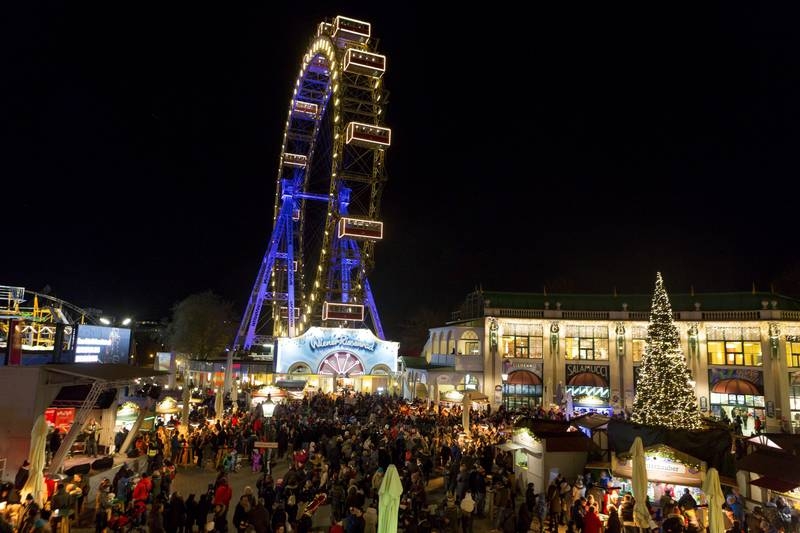 Wintermarkt Am Riesenradplatz Im Prater In Wien Auf Sunny.at